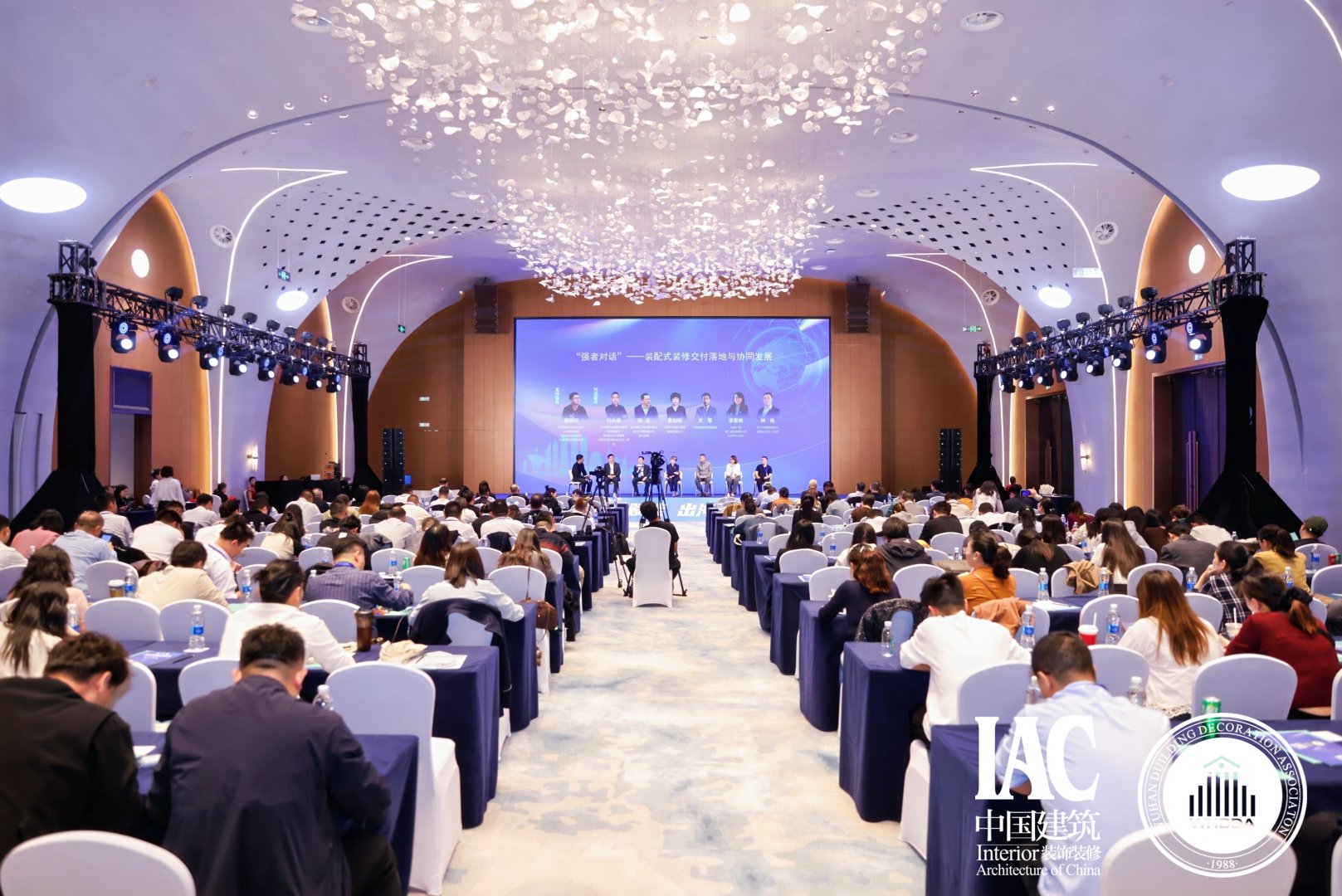 泰裝飾參與第四屆裝修裝配式產(chǎn)業(yè)發(fā)展大會(huì),榮獲武漢市第7屆空間環(huán)境藝術(shù)設(shè)計(jì)大賽二等獎(jiǎng)(圖3) 9.jpg